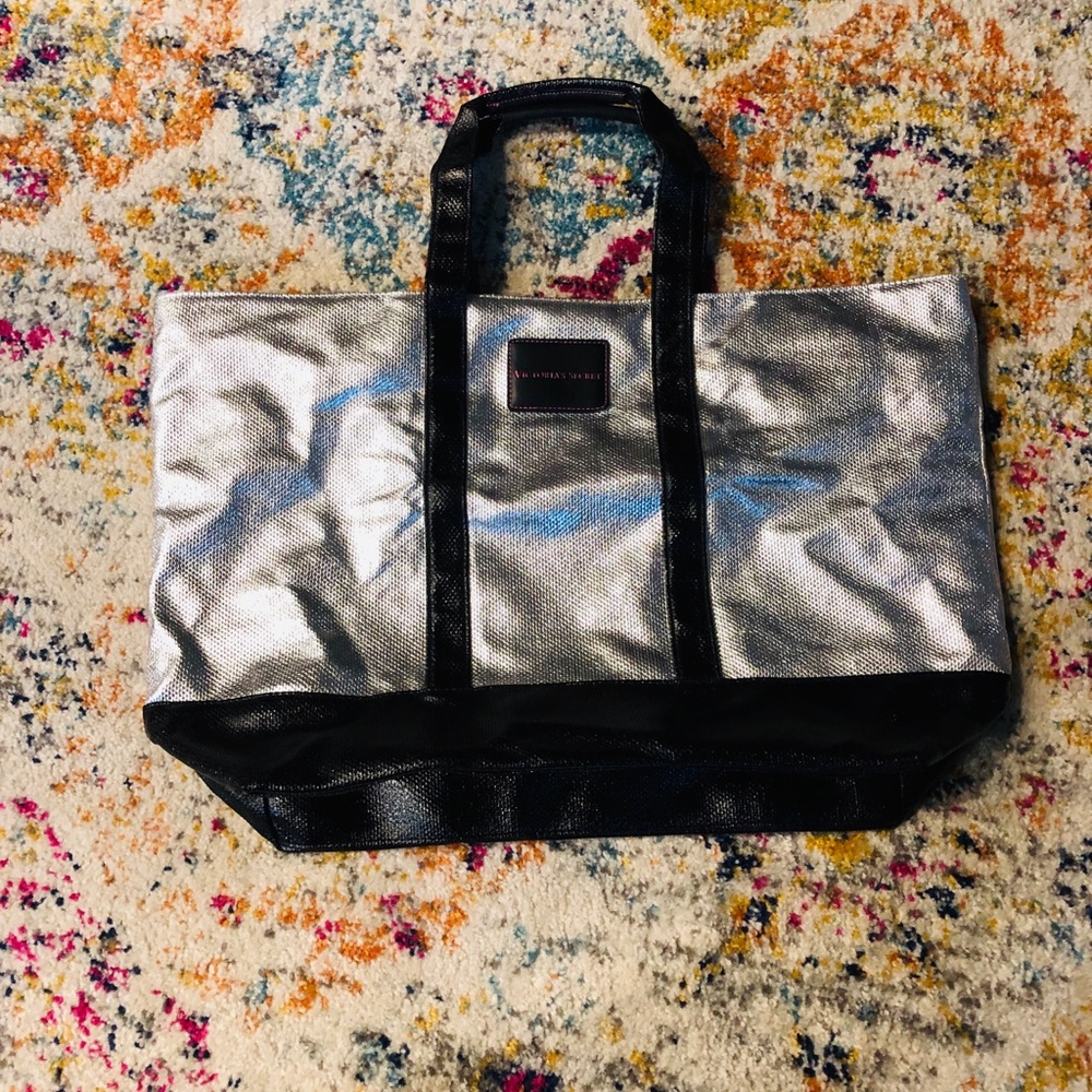 NWOT Large Metallic VS Tote